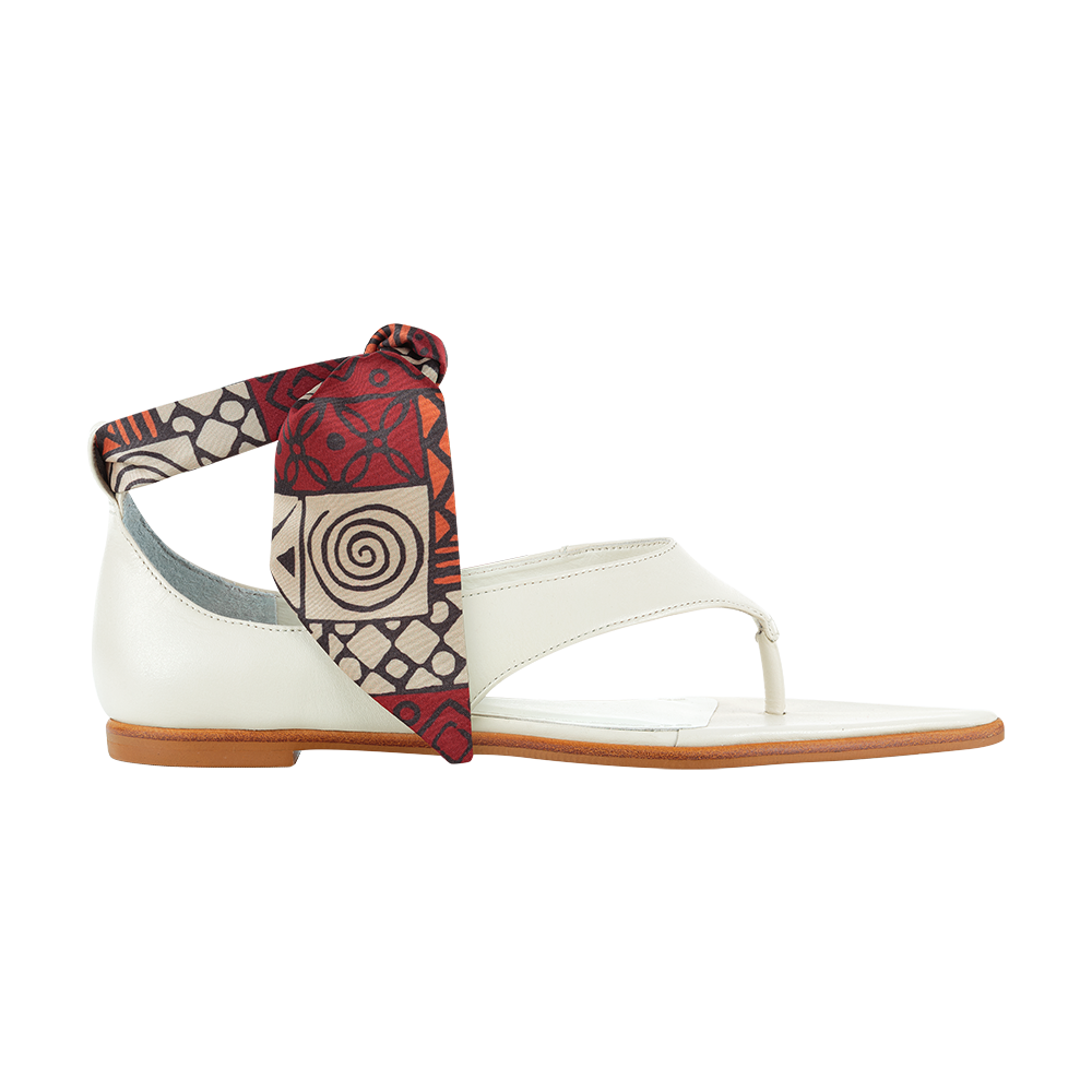 Detalhe lenço estampado exclusivo — Sandália Brume